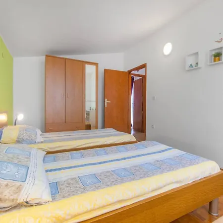 Tribunj Near Adriatic Sea Apartment Tribalj