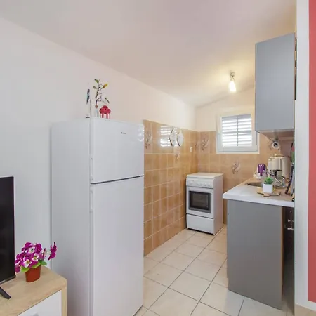 Tribunj Near Adriatic Sea * Tribalj