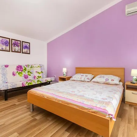 Apartment Alaga - B4 2 *