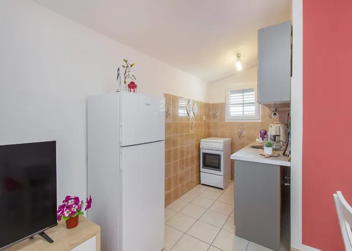 Tribunj Near Adriatic Sea * Tribalj